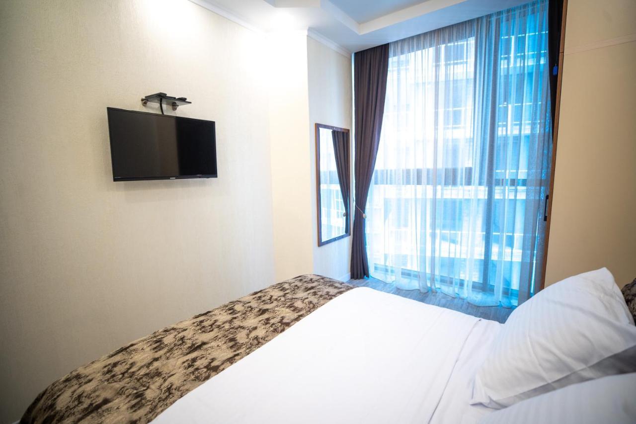 Ramada Skytower Apartment Batumi Exterior photo