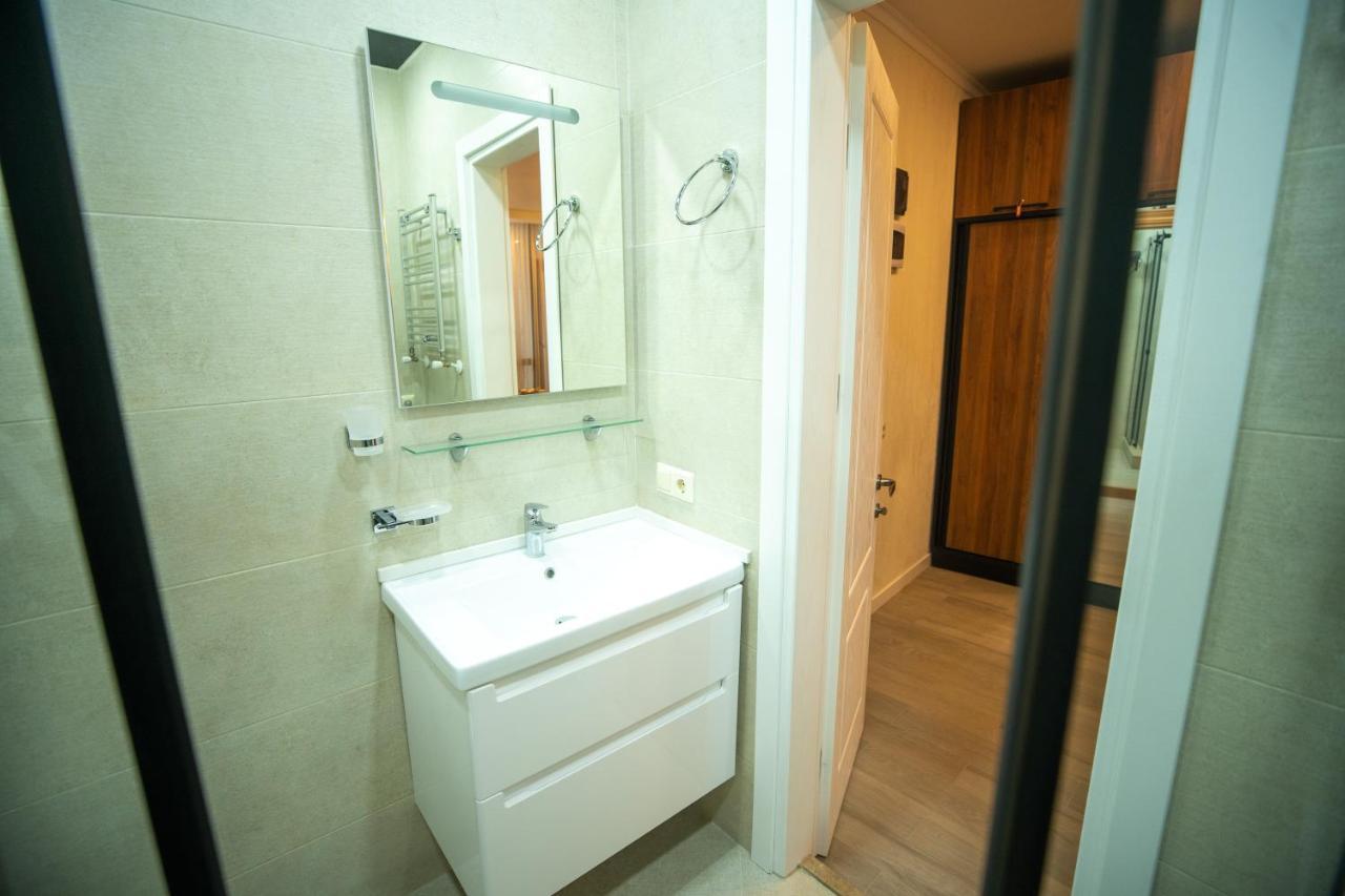 Ramada Skytower Apartment Batumi Exterior photo