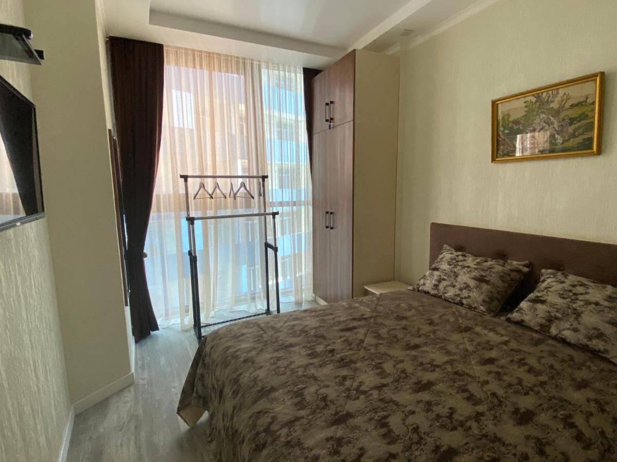 Ramada Skytower Apartment Batumi Exterior photo
